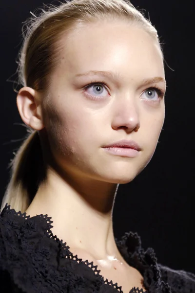 Look 15